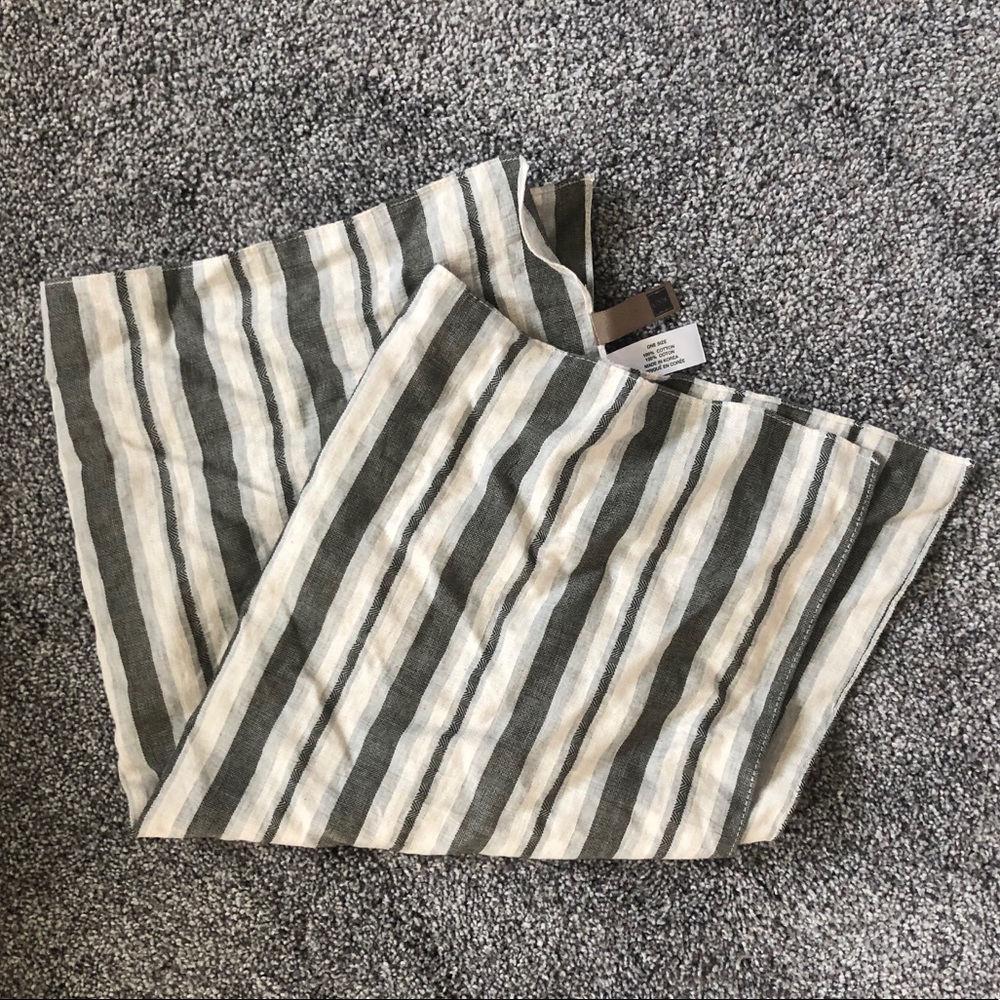 Black and White Scarf